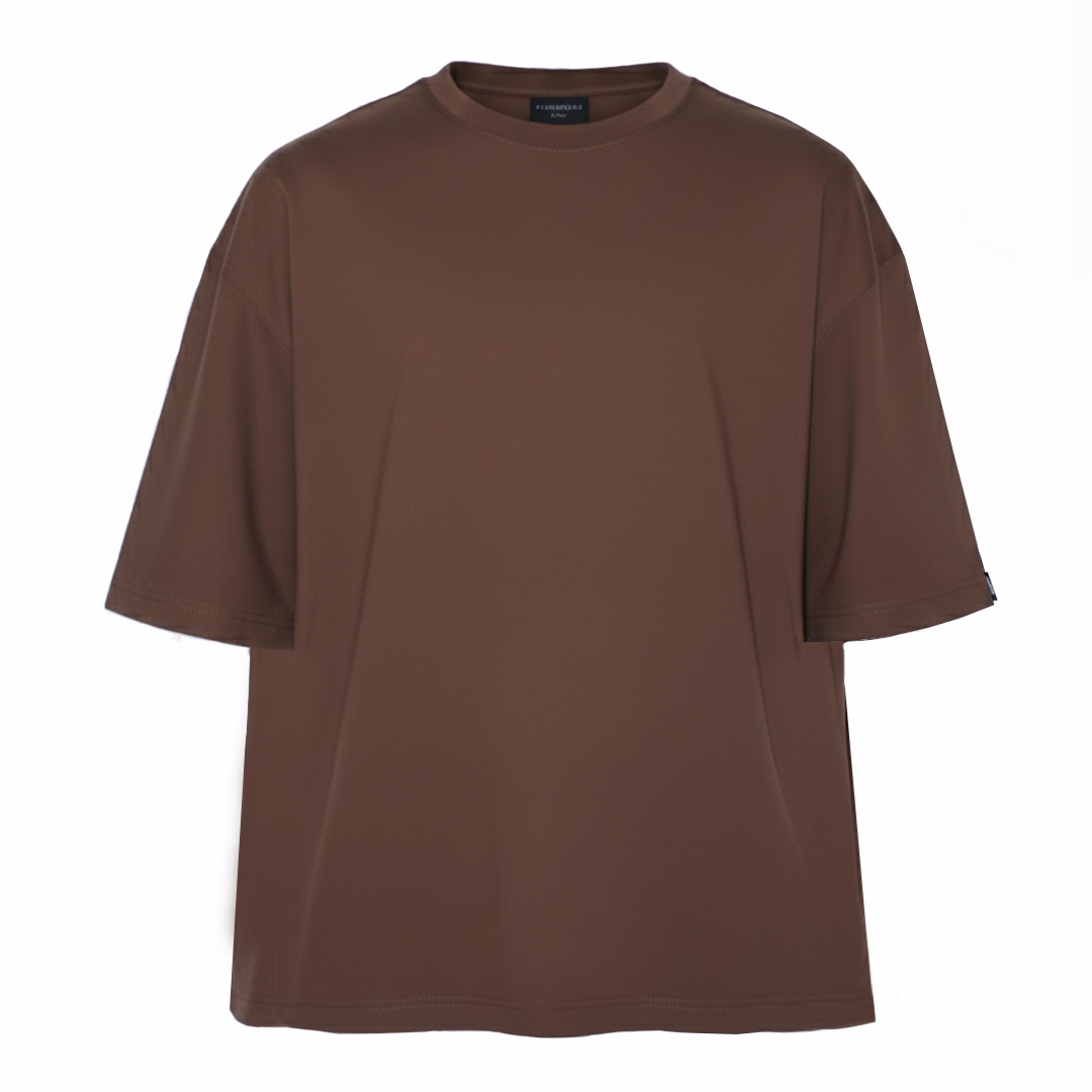 polera 3 Polera oversize de algodón pima peruano color café, vista frontal sobre fondo blanco