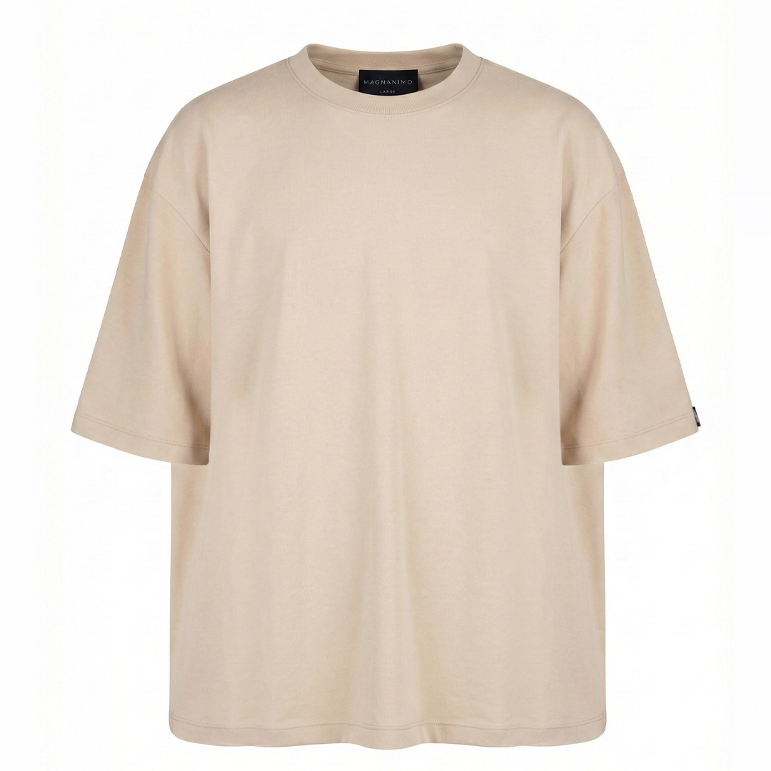 Polera oversize de algodón pima peruano color nude, vista frontal sobre fondo blanco